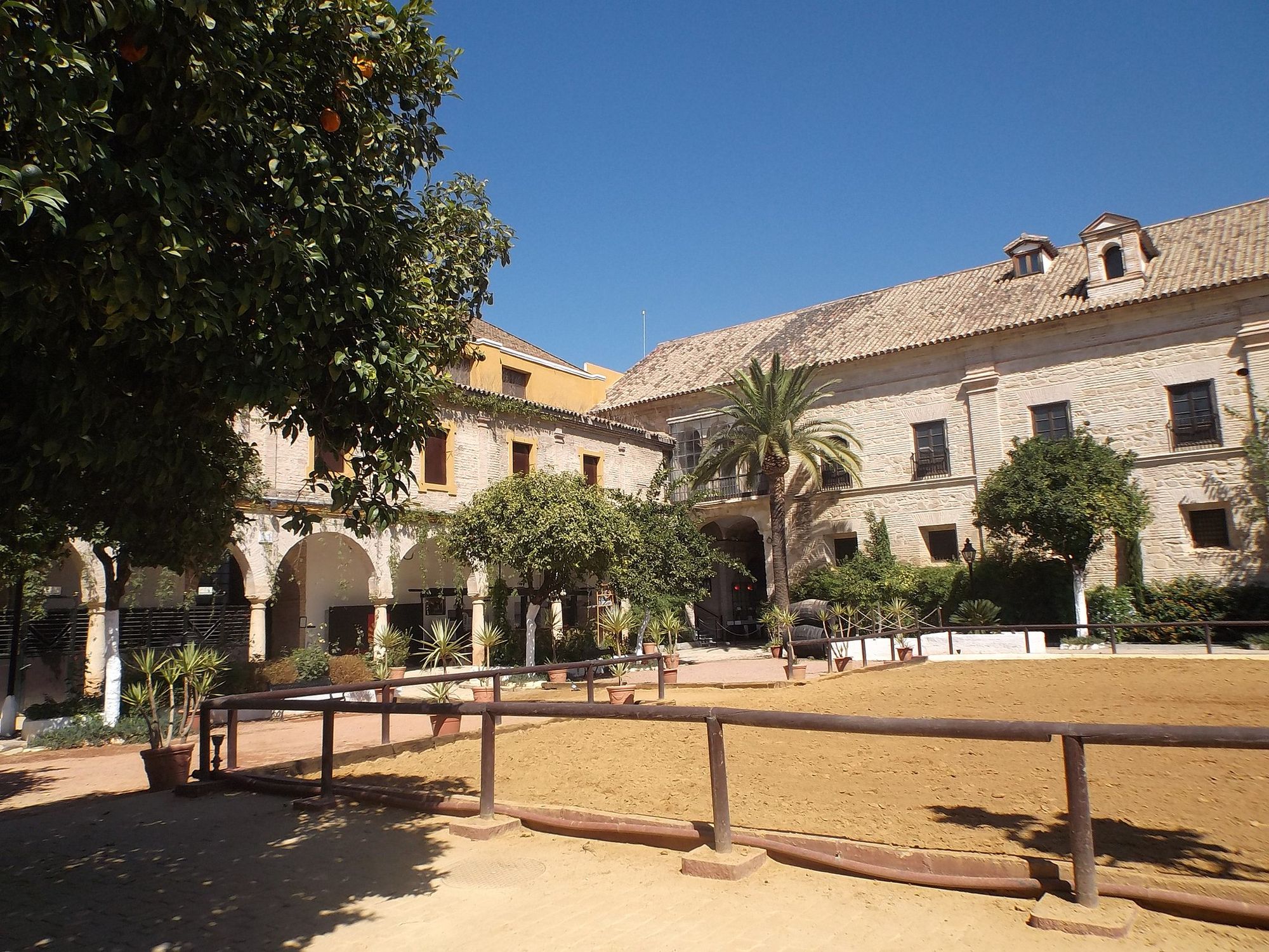 Hero Esencia- The Essence of Cordoba