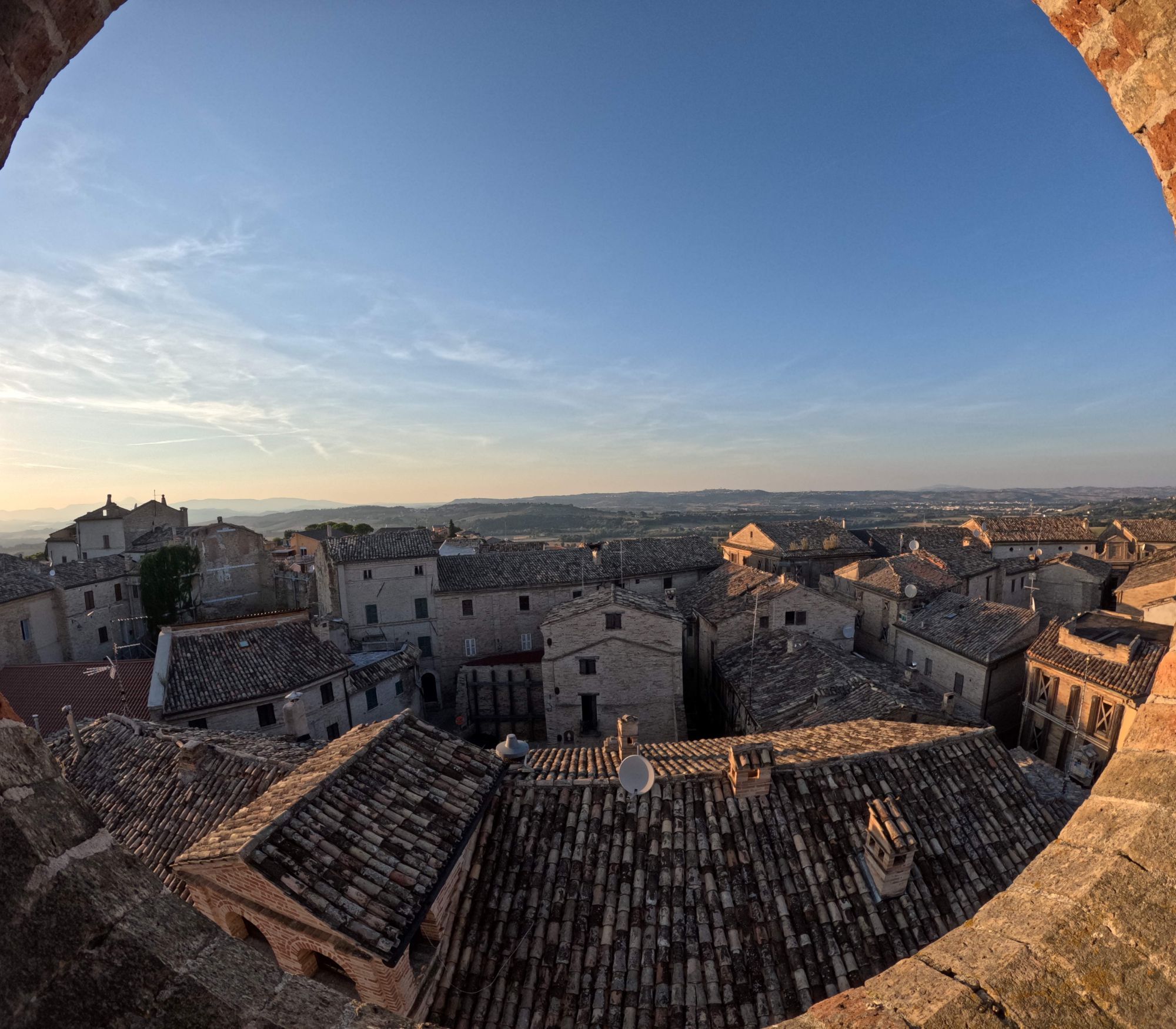 Hero Between Rocks and Valleys: Cycling in the Heart of the Macerata Region
