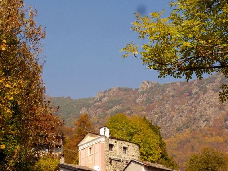 Hero From Sella to Trune