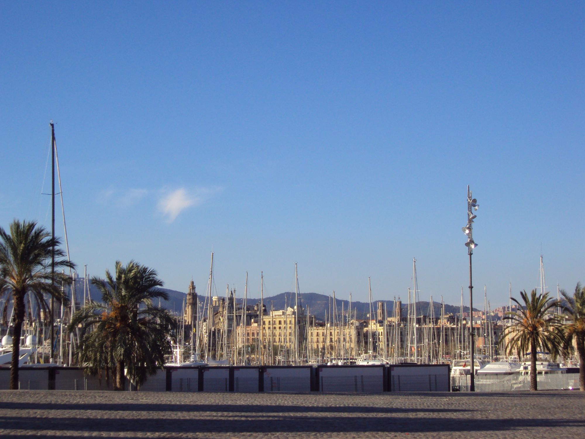 Hero Port Vell e la Barceloneta