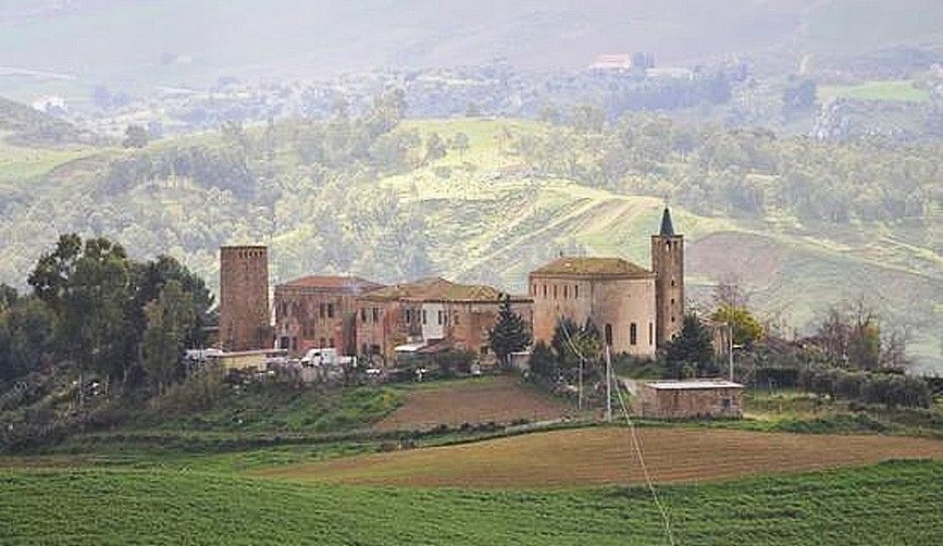 Hero Borgo Cascino (EN)
