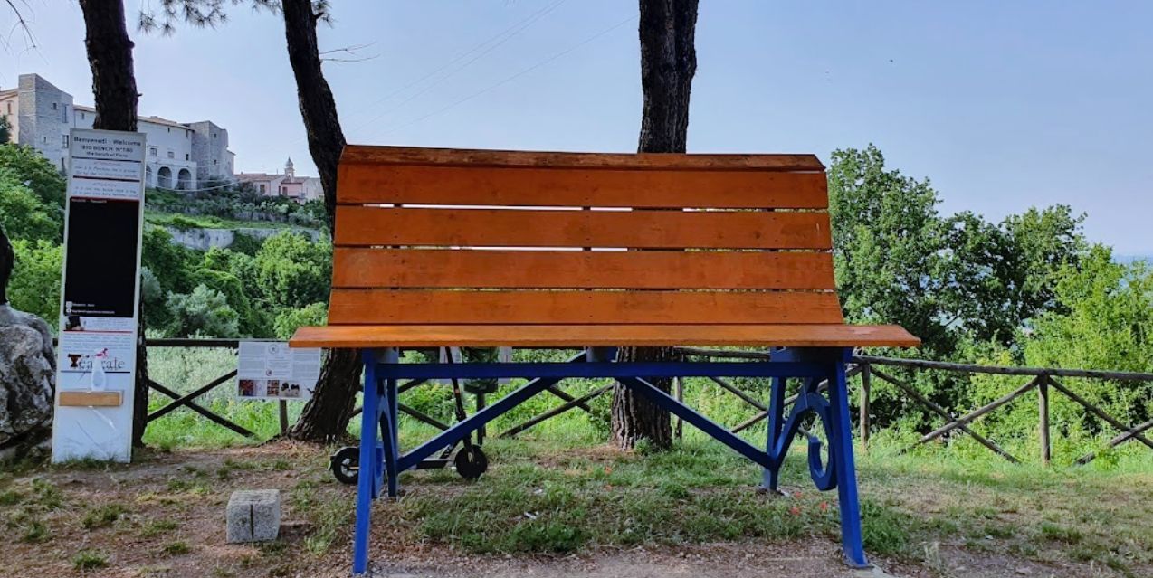 Hero La Grande Panchina (Big Bench) 