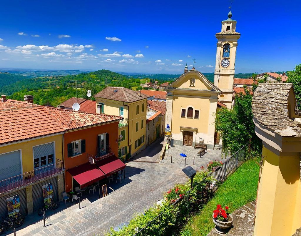 Hero Punto di noleggio ebike BikeSquare - Murazzano Alta Langa