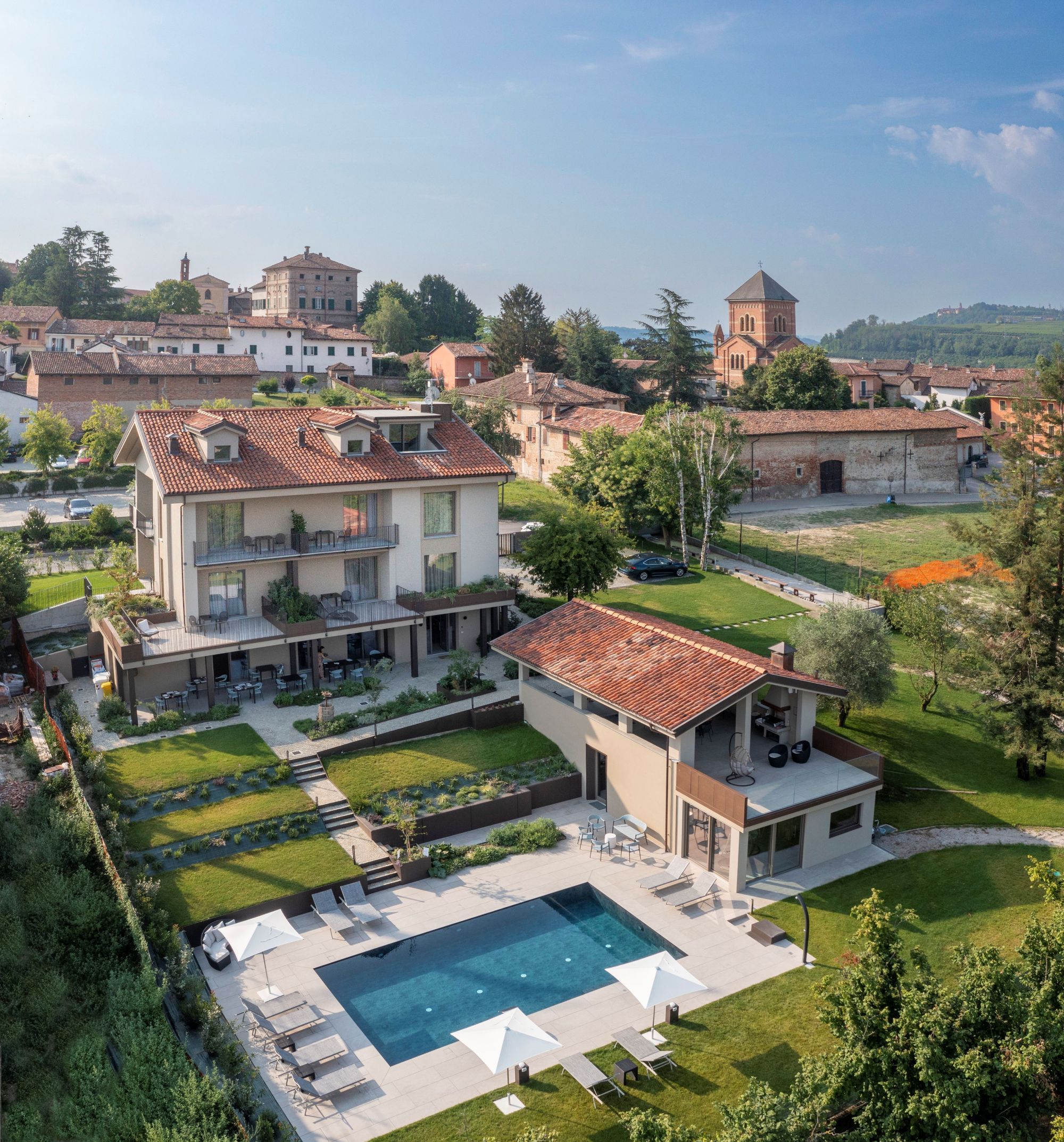 Hero Lo Speziale Wine Resort
