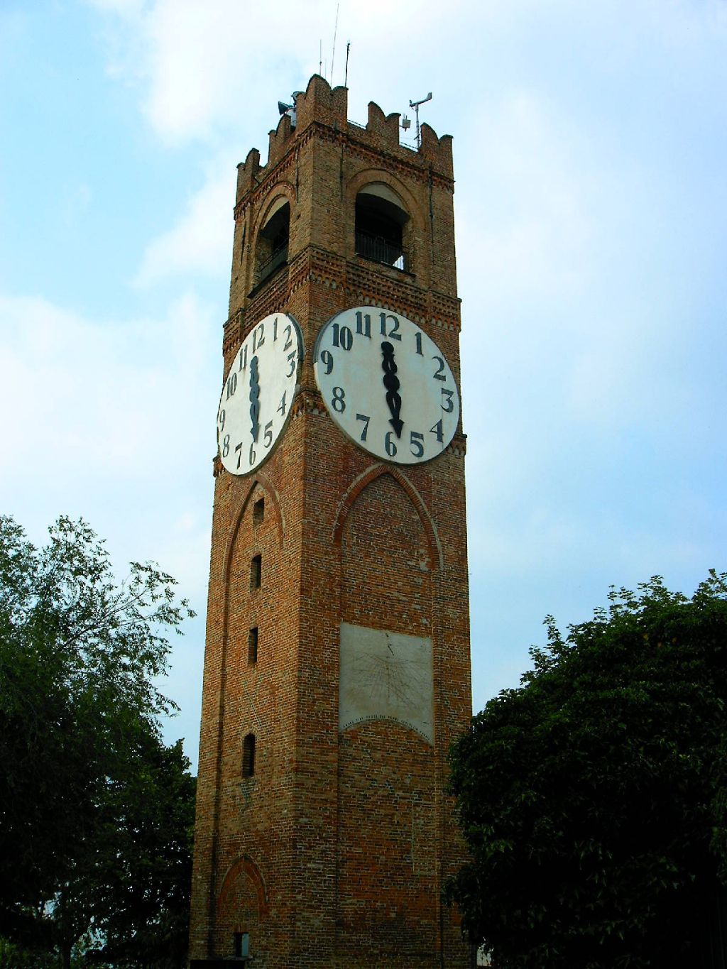 Hero Mondovi' Piazza