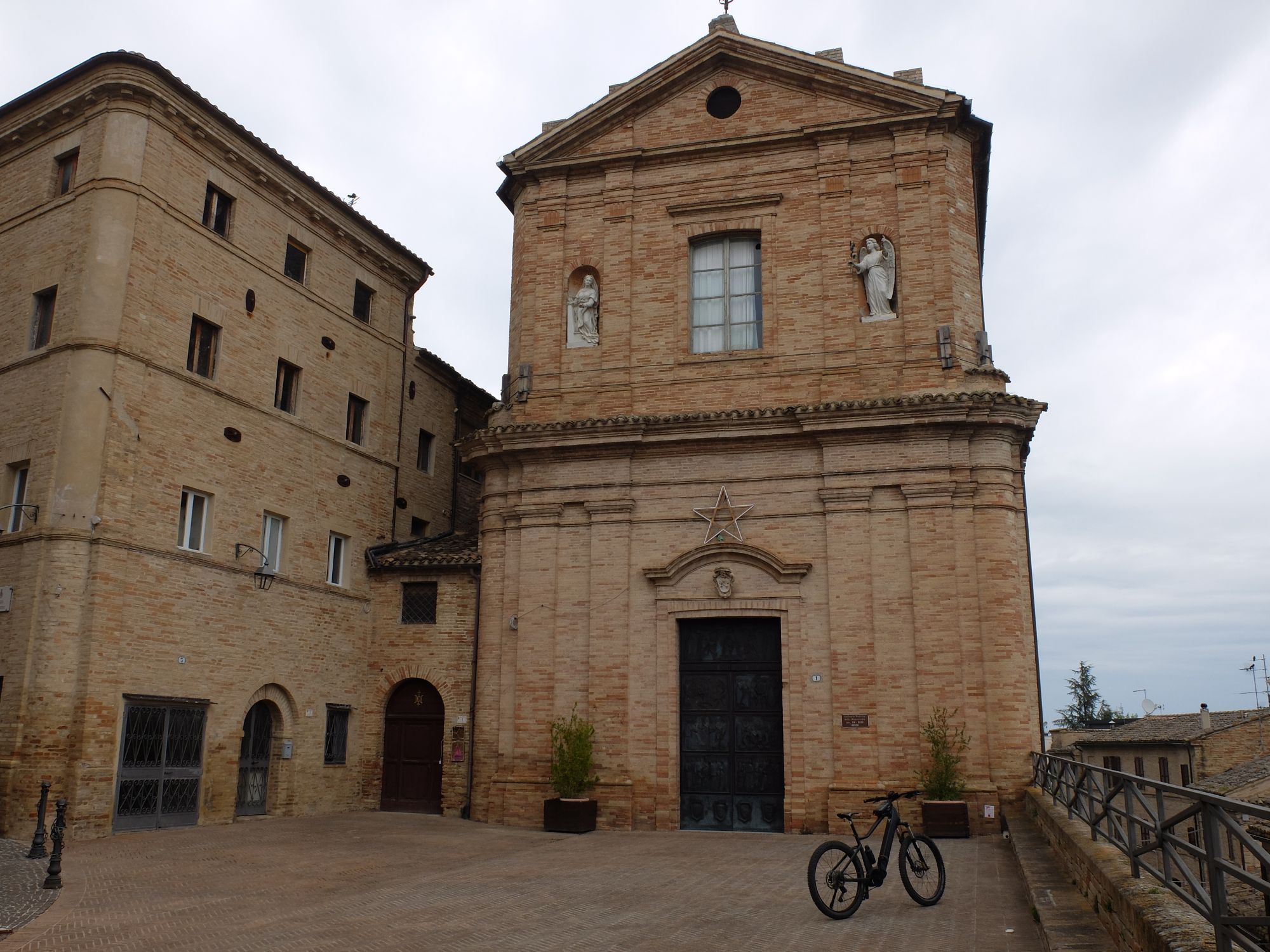 Hero Punto noleggio ebike Petriolo