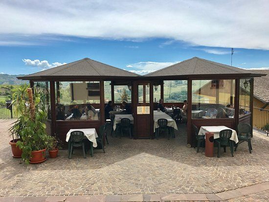 Hero Ristorante "La Crota 'd Calos"