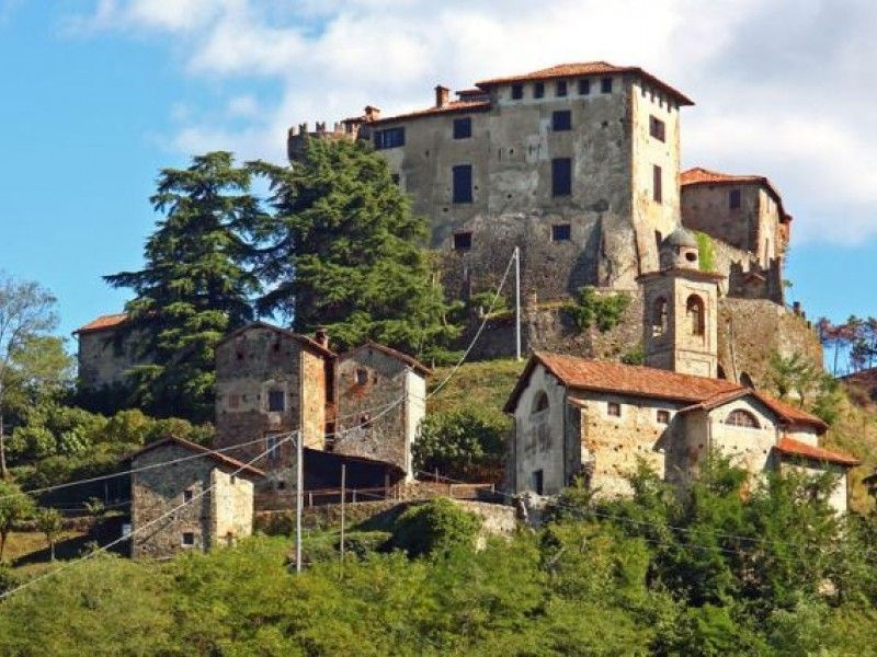 Hero Castello di Casaleggio Boiro