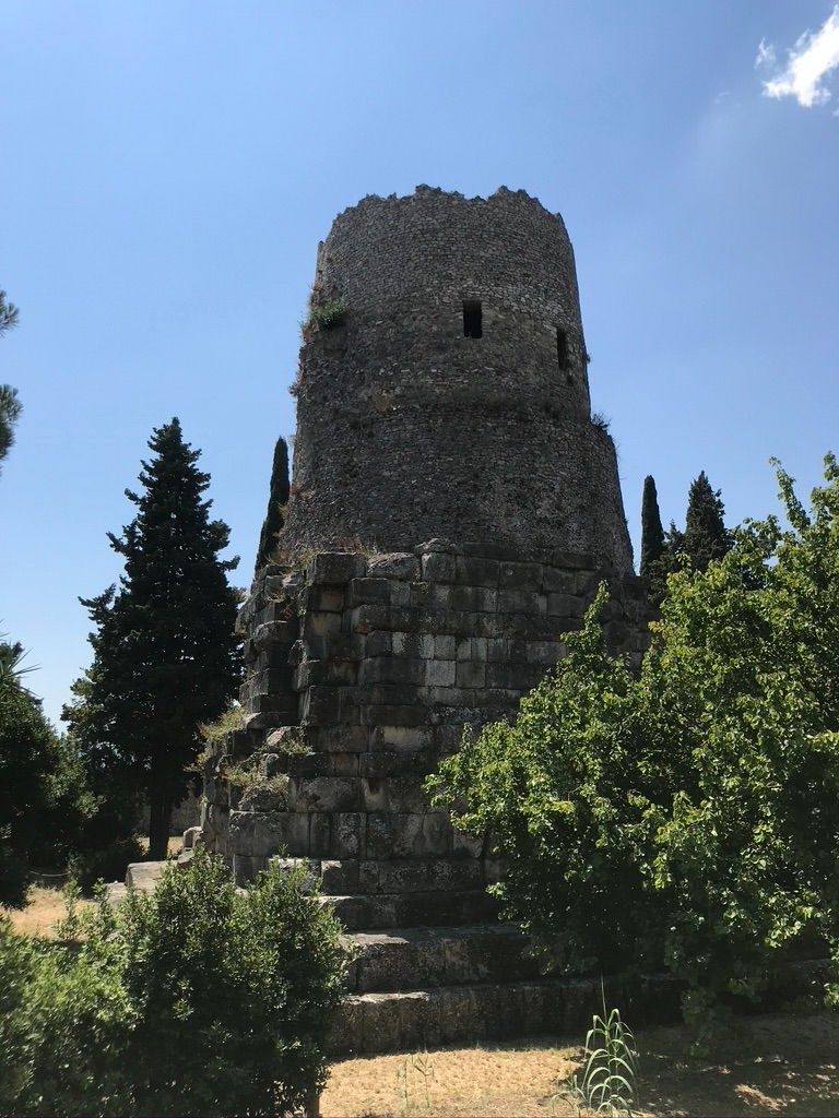 Hero Tomba di Cicerone