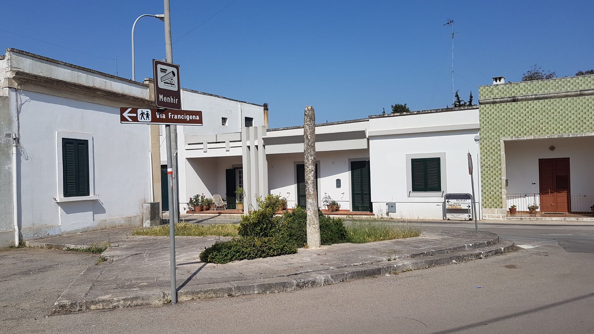 Hero Menhir Croce