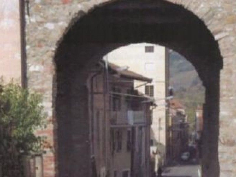Hero Porta Genova