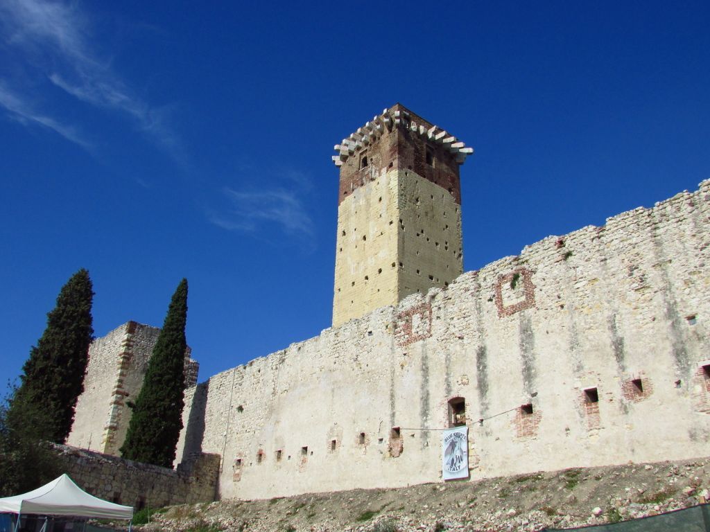 Hero Castello di Montorio