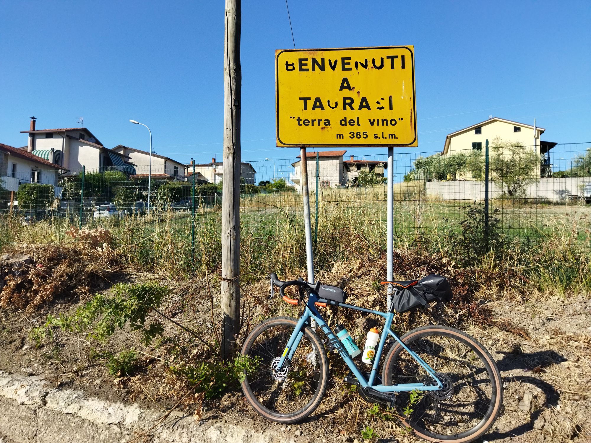 Hero Gran Tour dei vini DOCG irpini in e-bike: Fiano di Avellino, Taurasi e Greco di Tufo