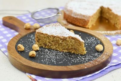 E-bike in Langa with snack hazelnut cake