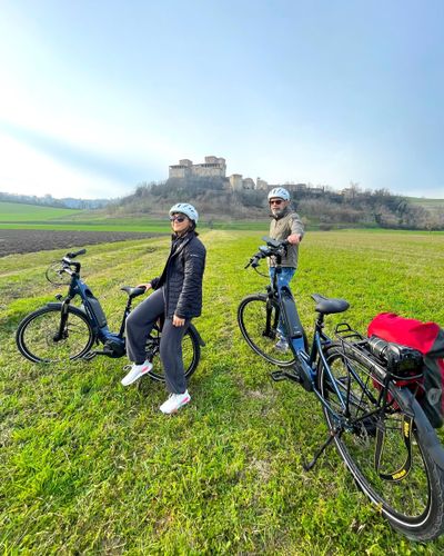 Tour in e-bike da Parma al Castello di Torrechiara