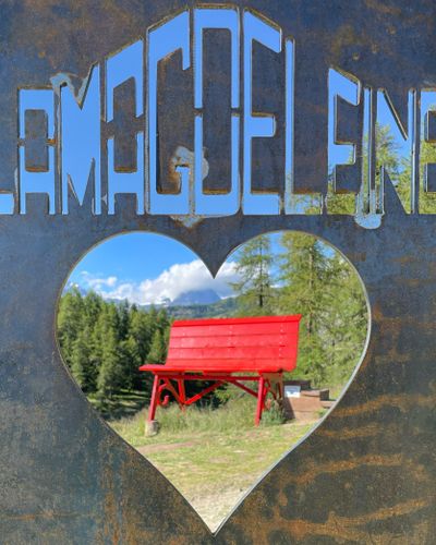 BIG BENCH TOUR