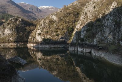 Tour in e-bike sui 3 Laghi della Valle del Sagittario