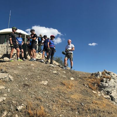 Sierra Nevada Ebike Tour with Beer and Tapas