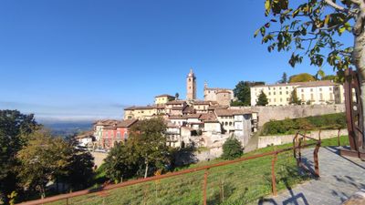 Novello, Monforte, Perno, Roddi, Verduno in e-bike