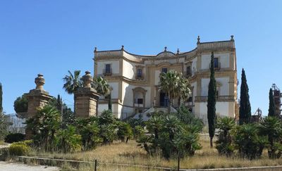 Bagheria : the villas of Guttuso and the sea