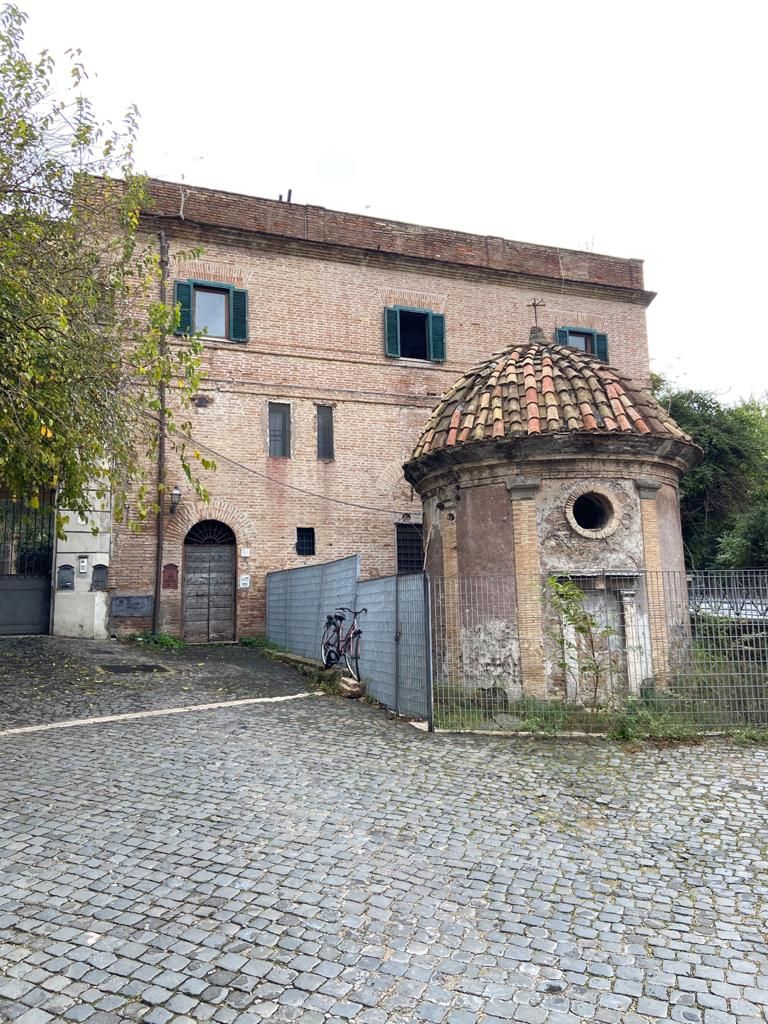Hero Appia Antica and Parco della Caffarella 