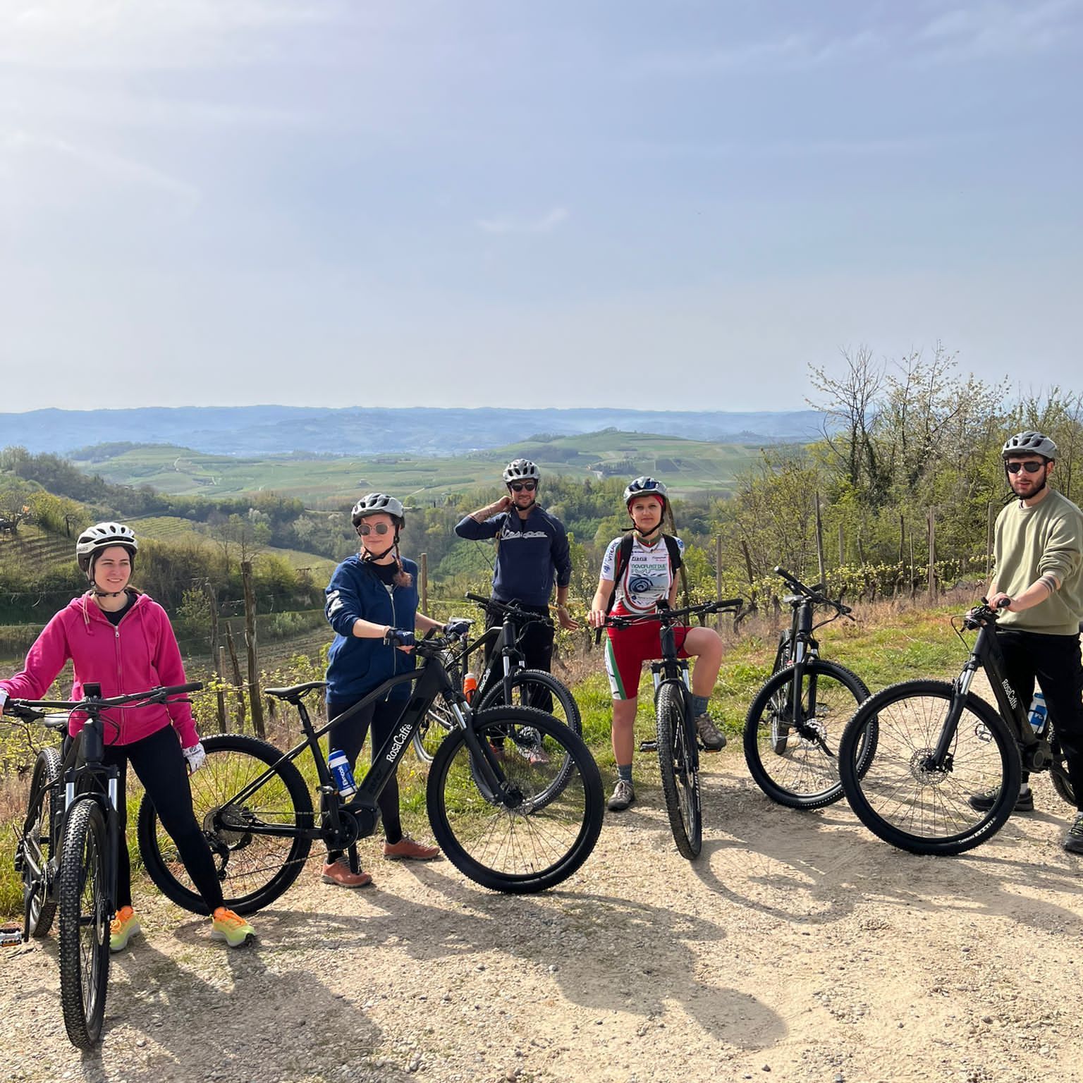 Hero Da Bra in e-bike alla ricerca delle Masche