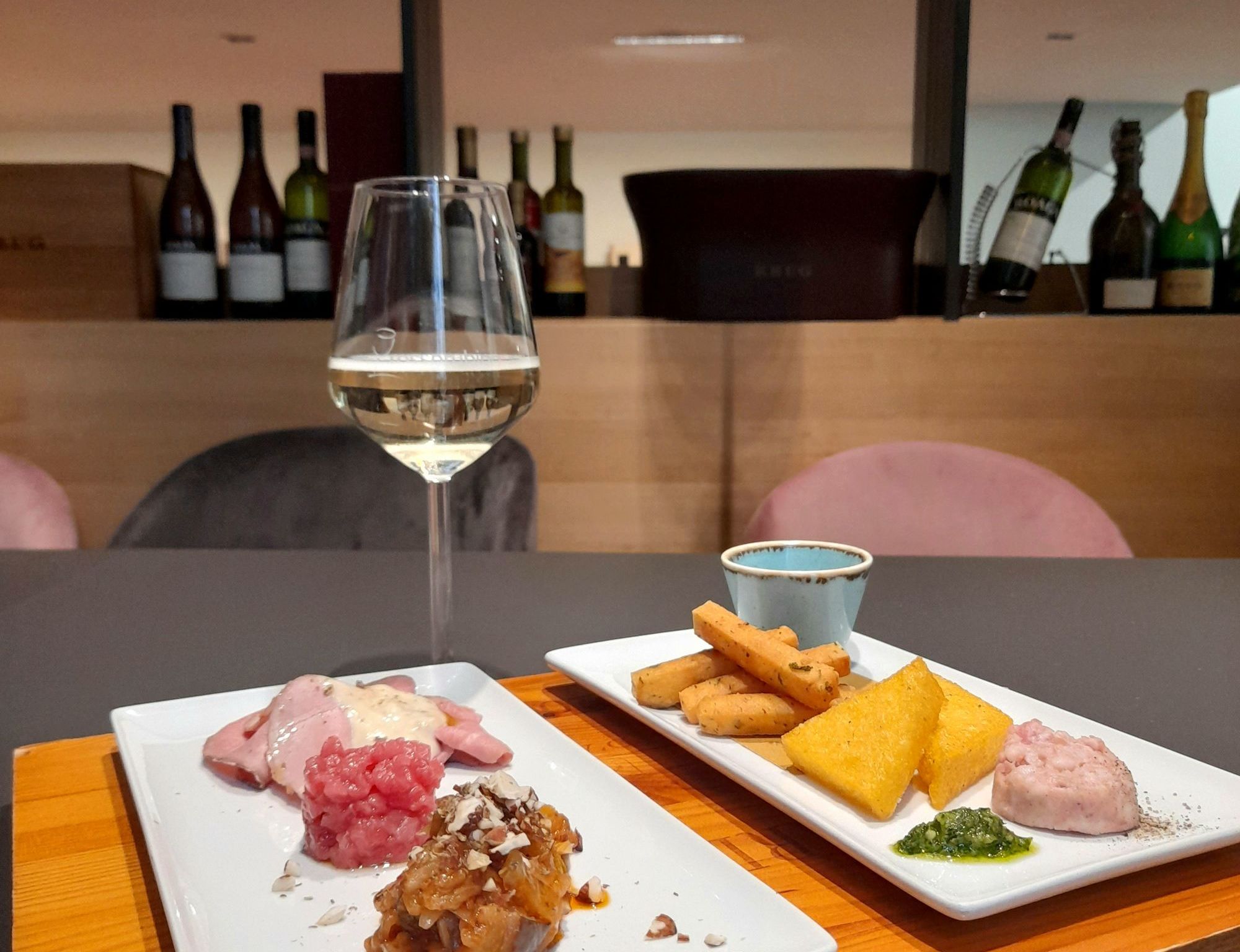 Hero Torino couple trip, enjoying rides and aperitif