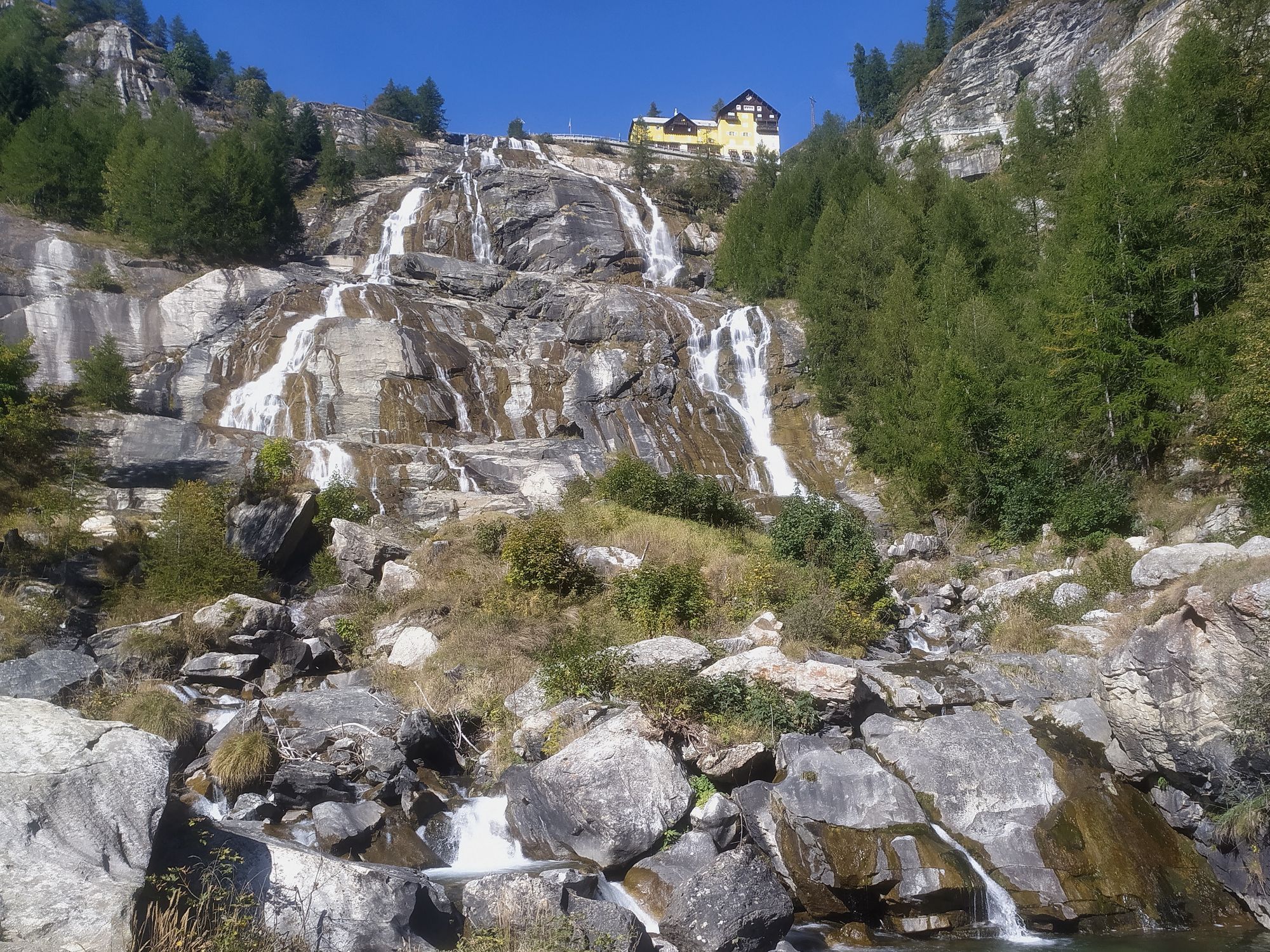 Hero Val Formazza e Cascata del Toce in e-bike