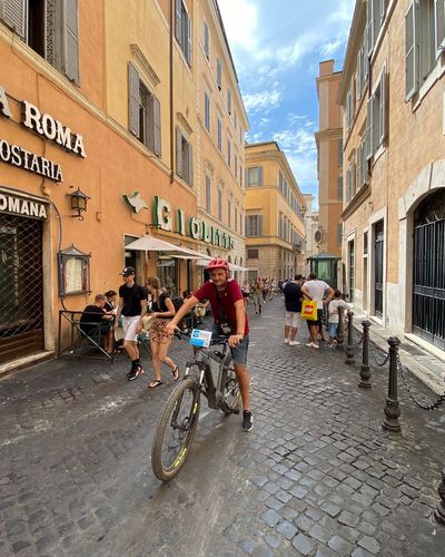 Tour serale guidato in ebike a Roma con gelato
